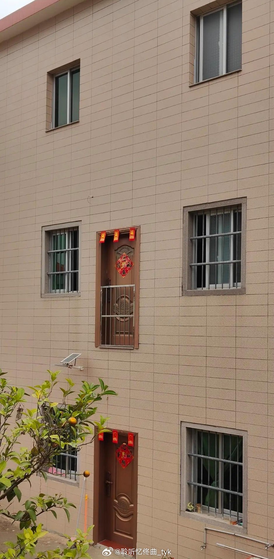 不懂就问，这两个门的作用是啥 