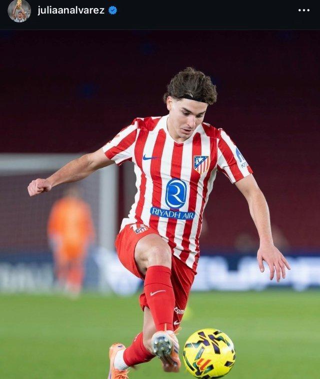 巴萨3比1马竞 输给巴萨后，马竞前锋阿尔瓦雷斯在 Instagram 上写道：“