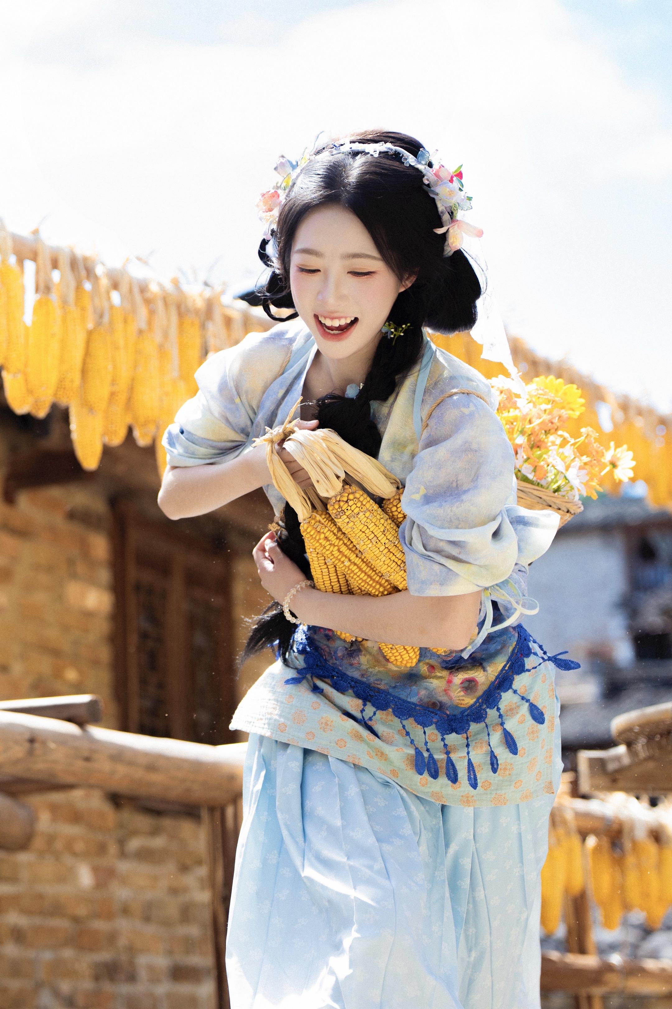 重生之我在婺源篁岭偷玉米🌽。