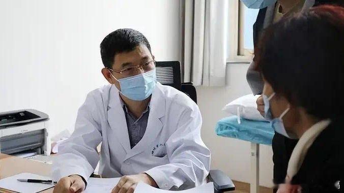 凤凰新闻【上海交大发现：动脉粥样斑块竟能完全消退！不过需满足4个条件】“李阿姨，