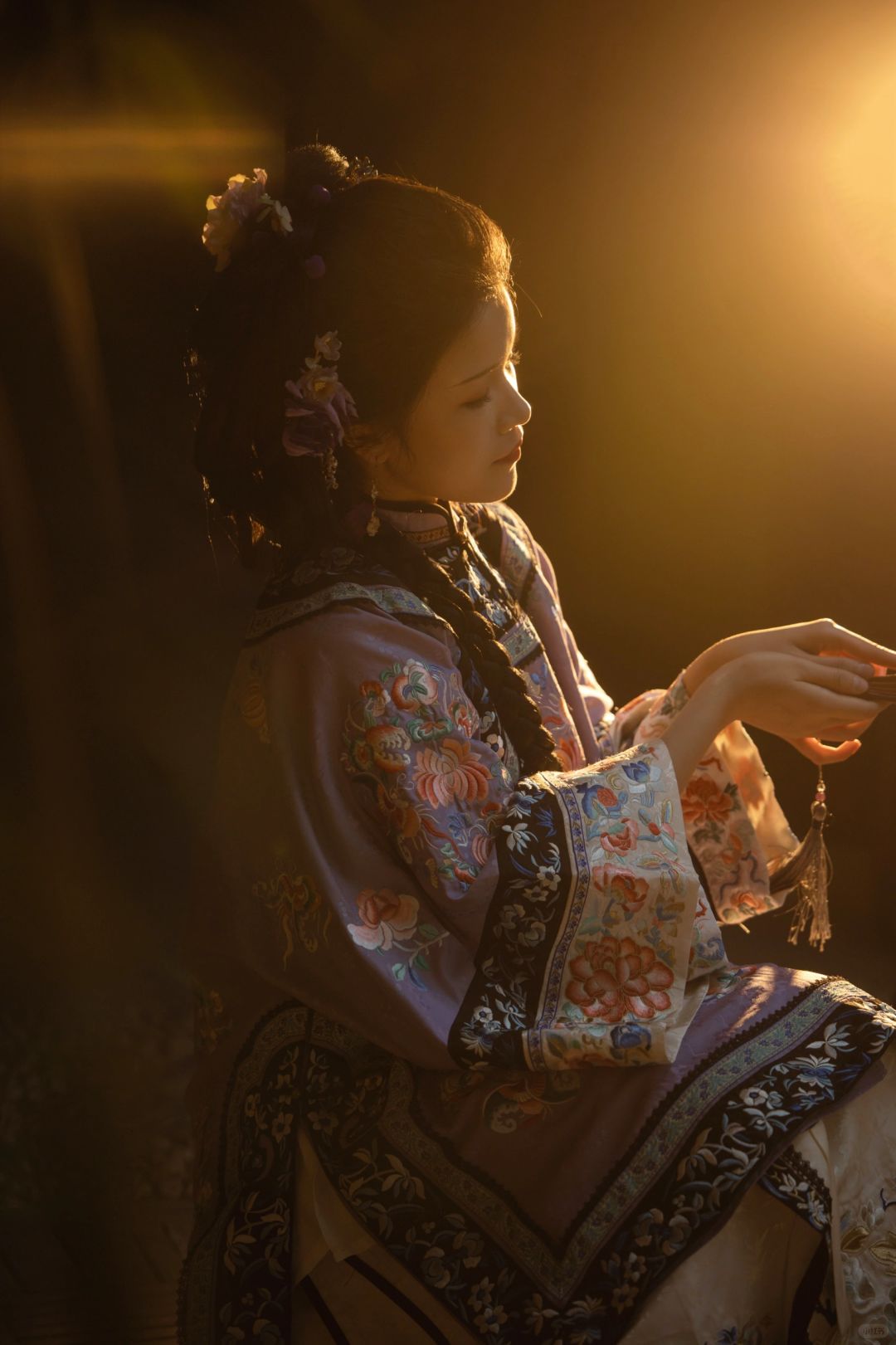 客片 她唱着它乡遇故知，一步一句是相思