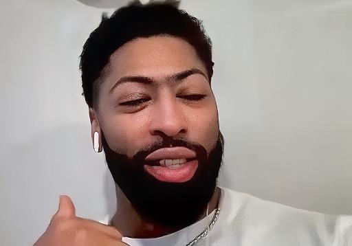 浓眉正式回应被湖人交易至独行侠：被告知交易时以为是开玩笑
今日，浓眉在节目里的一