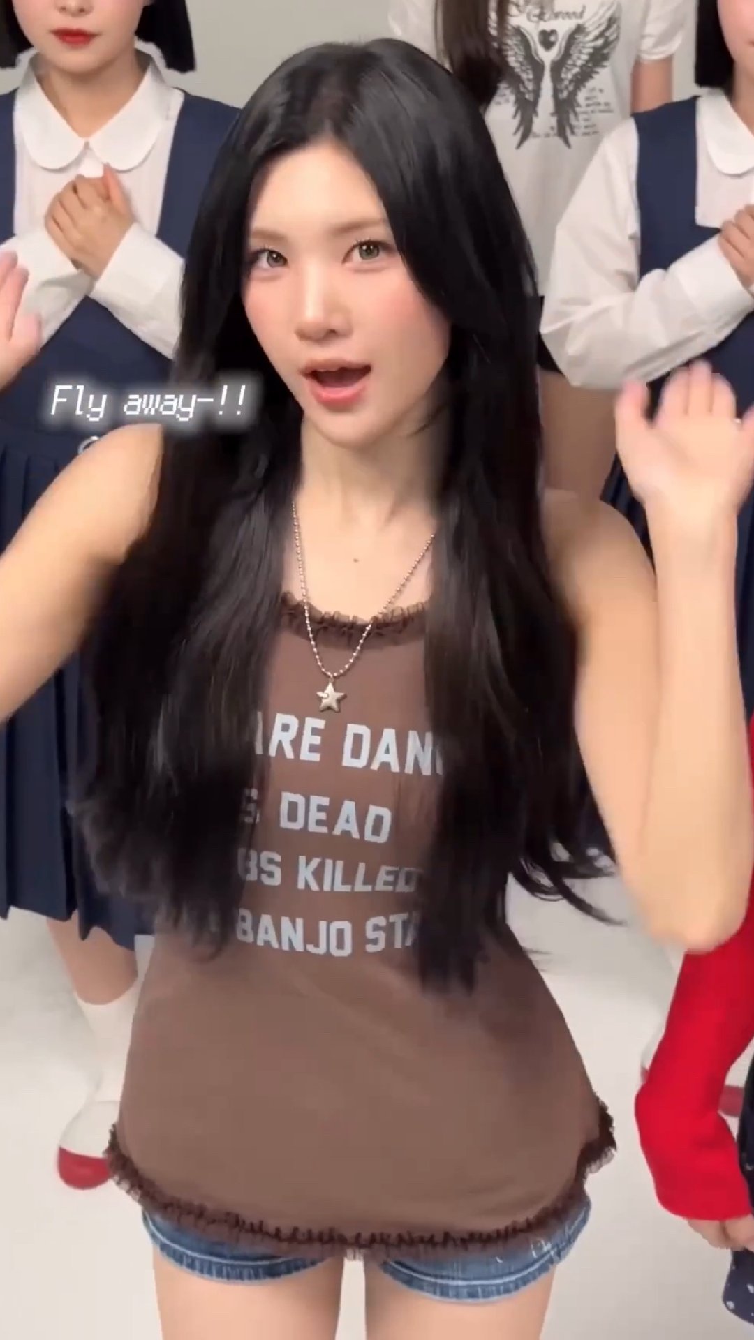 这位小姐姐您俊到我了萌到我了 