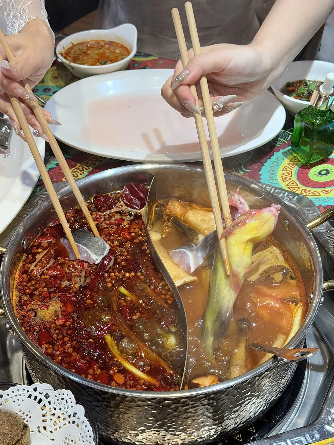 老天奶！没人告诉我酸汤火锅这么好吃！！