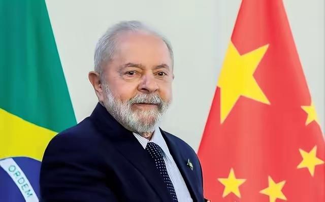 风向彻底变了！巴西正式“跳船”，把美国的警告当成了耳旁风。与其跟着华盛顿喝西北风