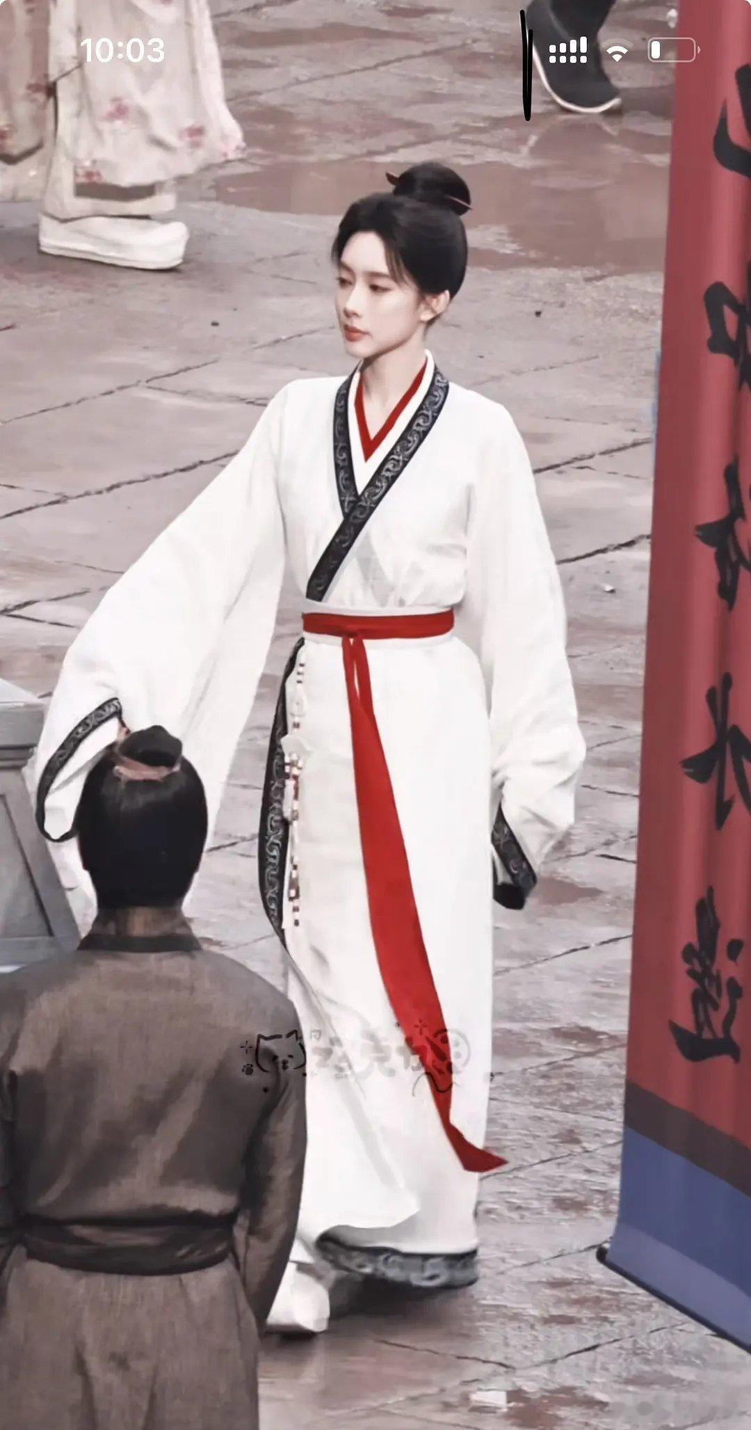 真的不好看别发了，至少孟子义这个造型和圣庙没有一点符合的 