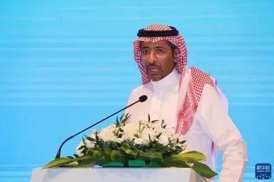 沙特阿拉伯最强烈地谴责伊朗野蛮侵略，公然侵犯阿拉伯联合酋长国的主权！真是贼喊捉贼