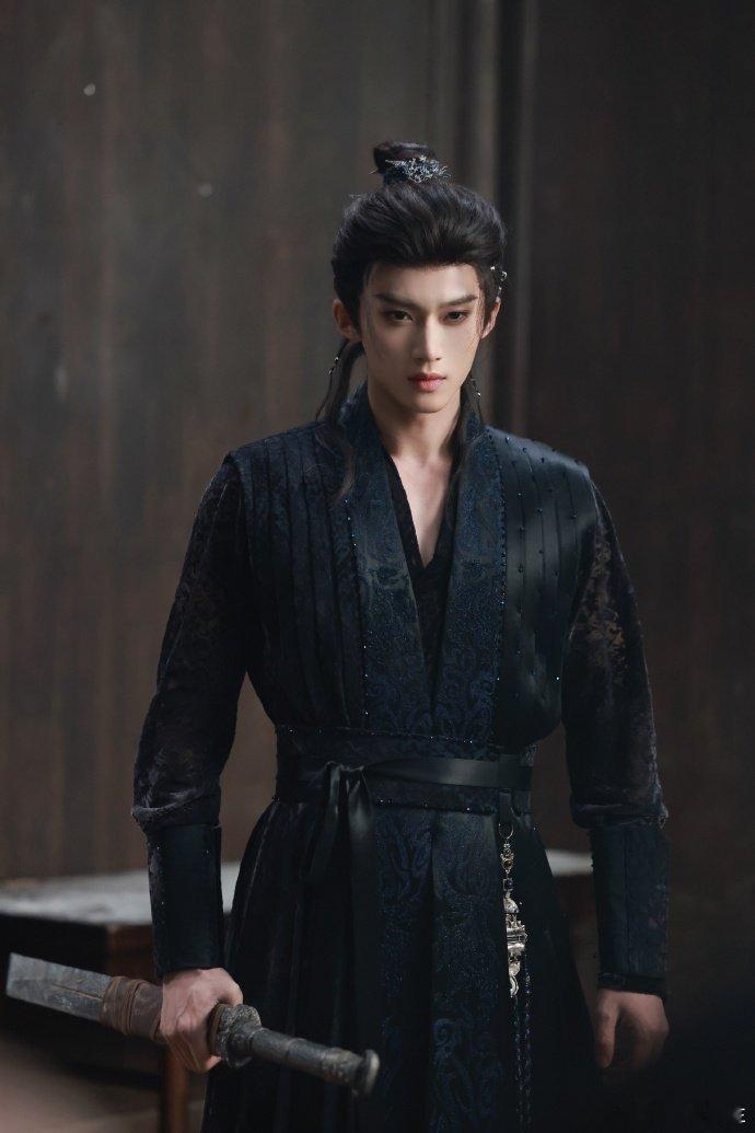 闫桉连发10条内容拆解角色闫桉角色分析ppt这才是演员该有的样子！闫桉用真诚对待