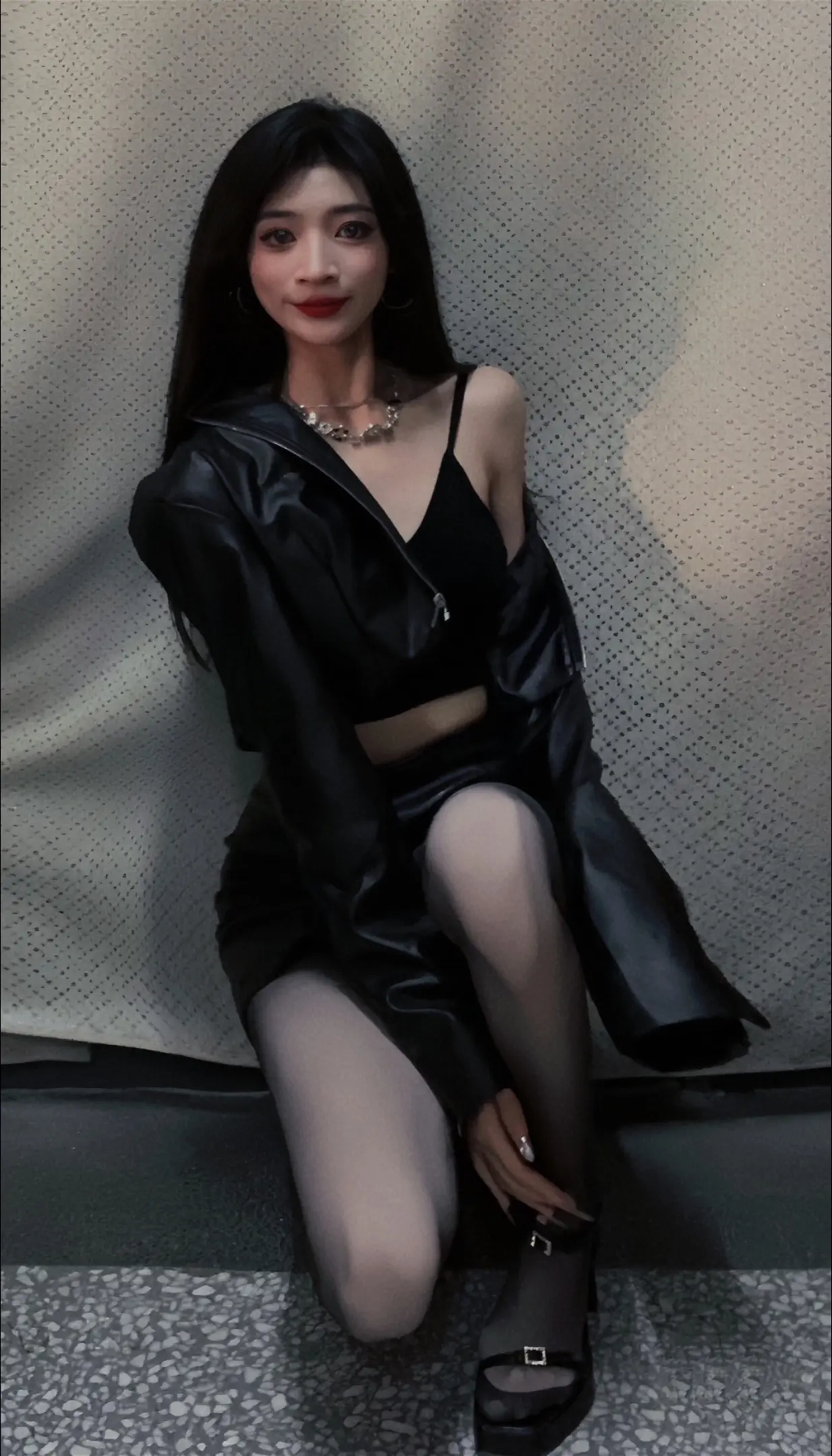 与其伤感 不如带感。