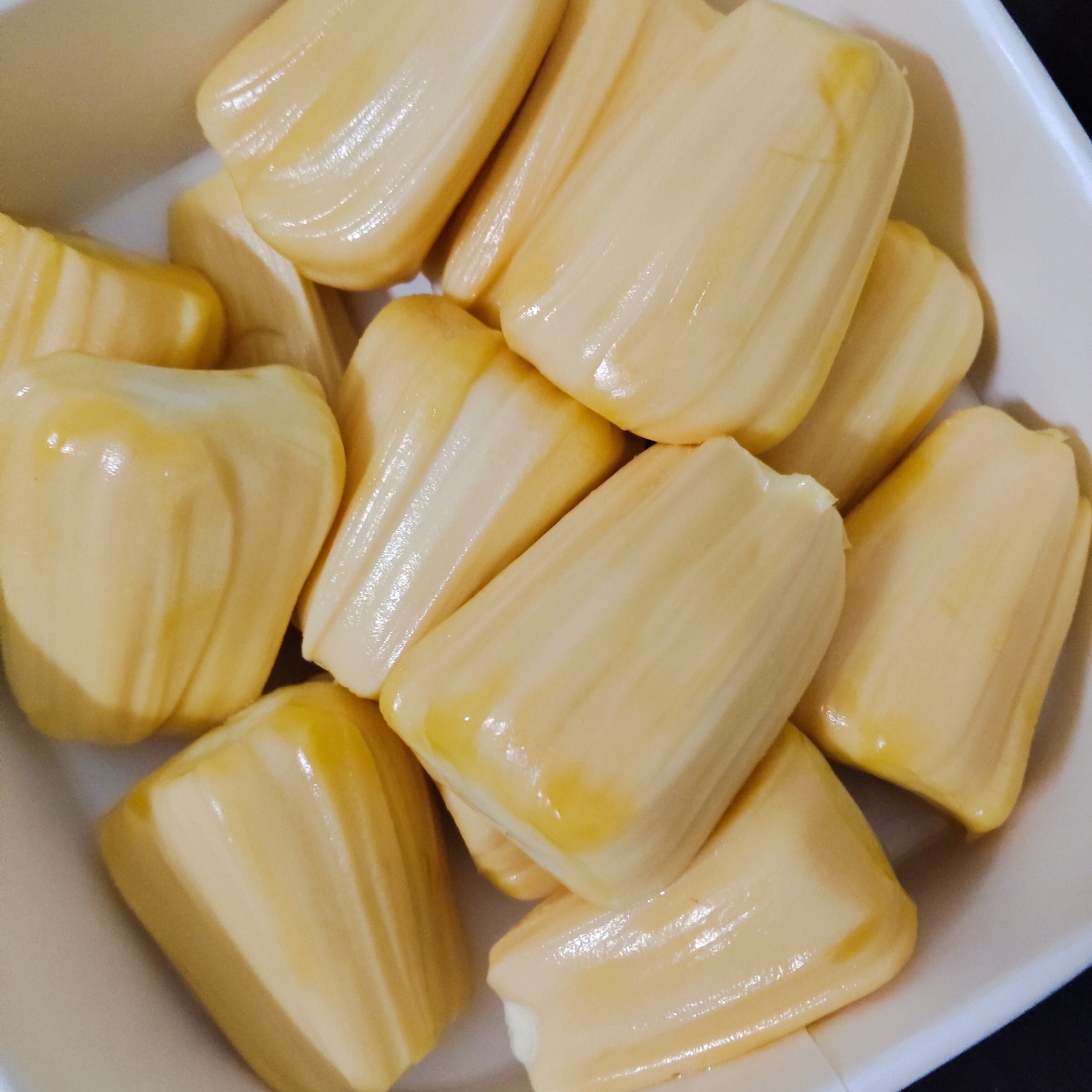 我是一个花心的人 我很抱歉 我也爱菠萝蜜