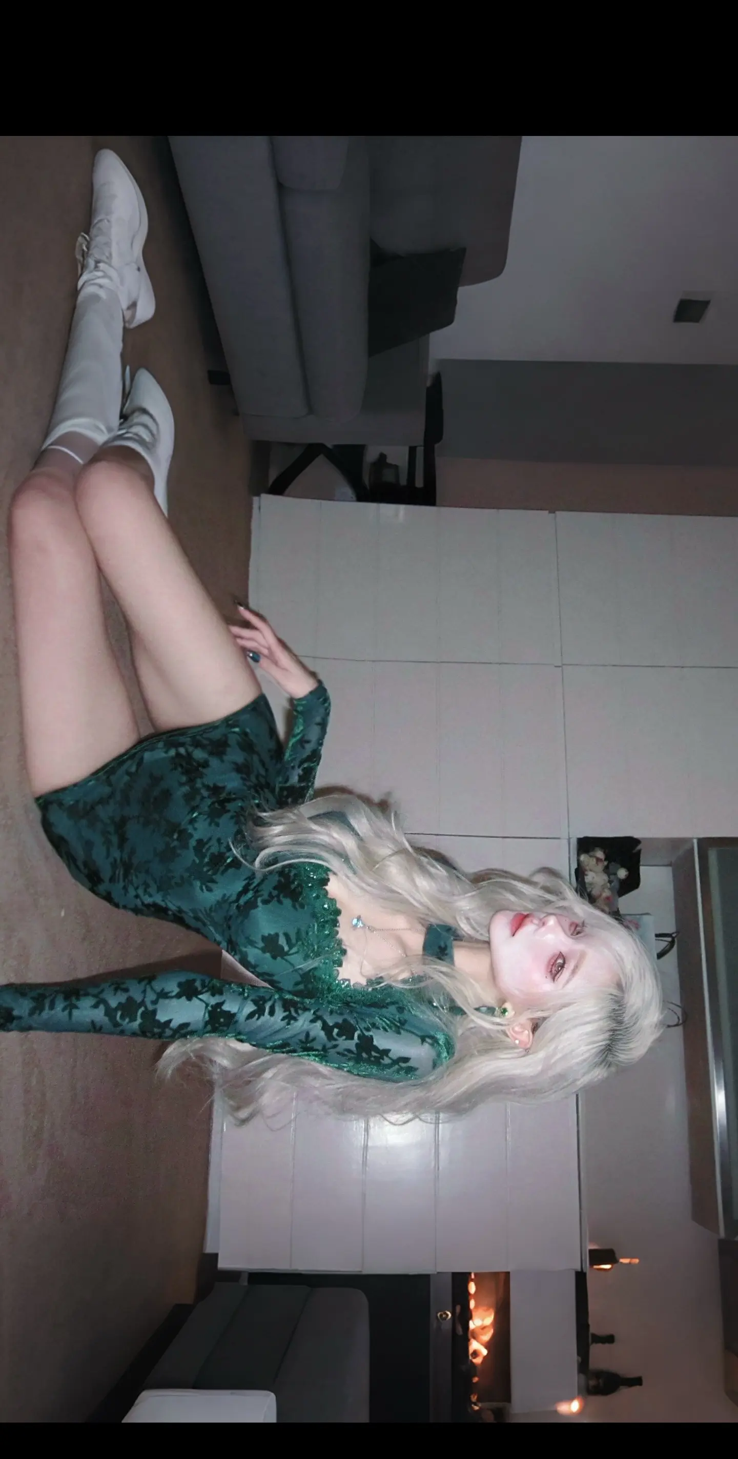 魔镜魔镜 谁是世界上最美的女人。