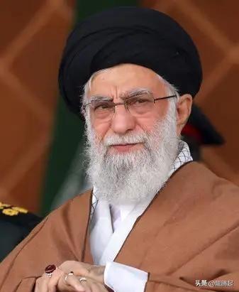 对川普而言，哈梅内伊必死，他才能向选民交上一份成绩单！
不管如何，特朗普成功转移