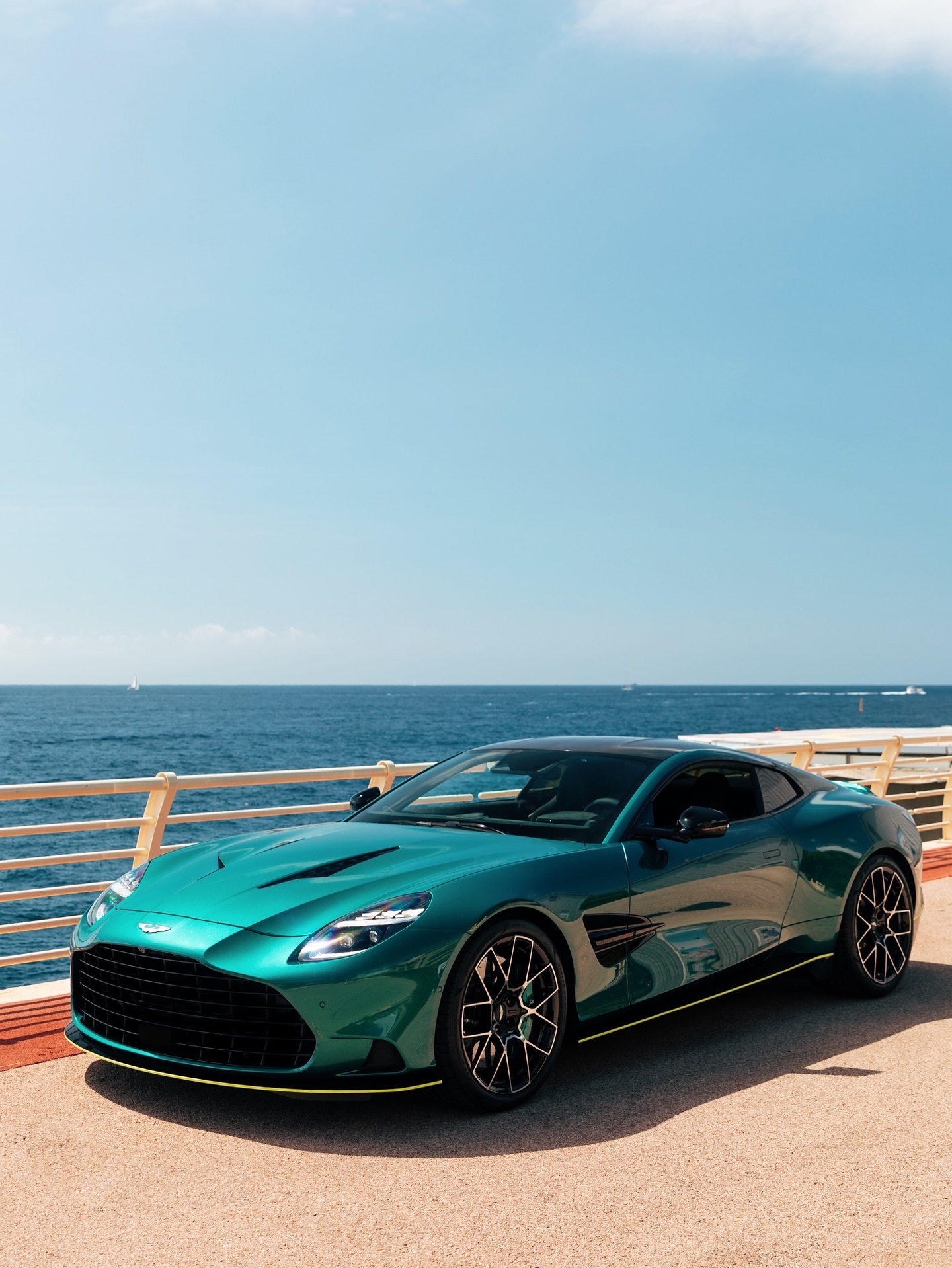 Aston Martin Vanquish阿斯顿马丁vanquish阿斯顿马丁a