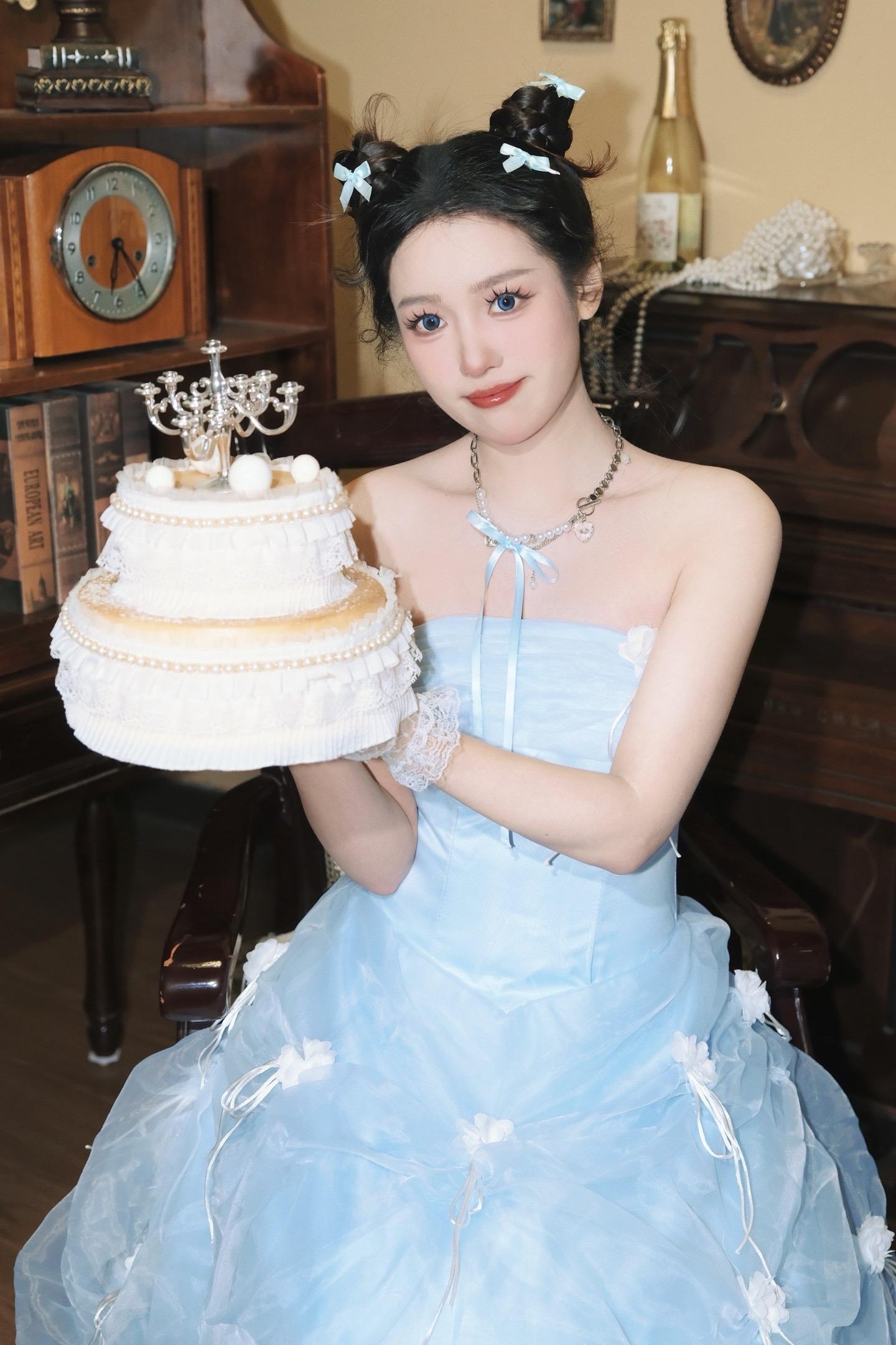 新一岁的祝福 我先接住了