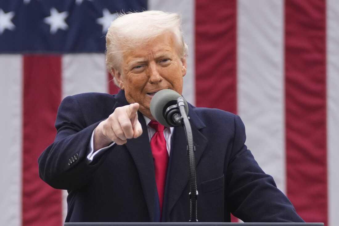 章家敦想不到，“反华”反到让特朗普点名批评：提到中国像天塌了似的
据观察者网报道