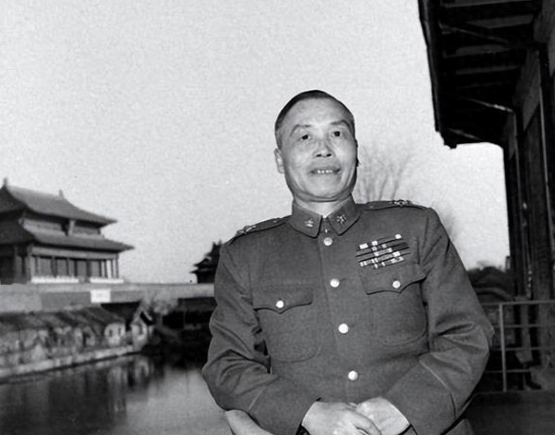 李宗仁捐赠文物多数为赝品，毛主席巧妙指出其中深意：他是在投石问路吗？
1955年