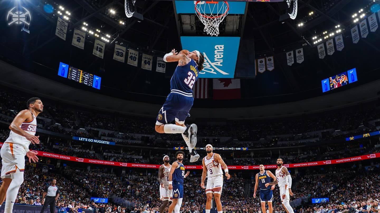 应该是今天的赛场最佳瞬间？nba ​​​