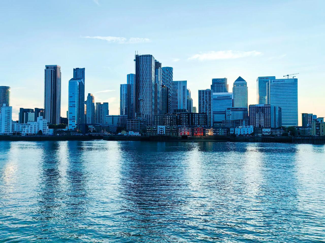 伦敦泰晤士河的早晨～
#记录我的2024# #英国旅游回忆#