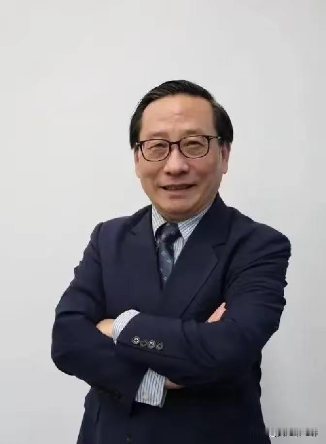 美国强盛250年，底下垫着上亿印第安人的白骨和黑奴的血泪。

高志凯这话一出，不