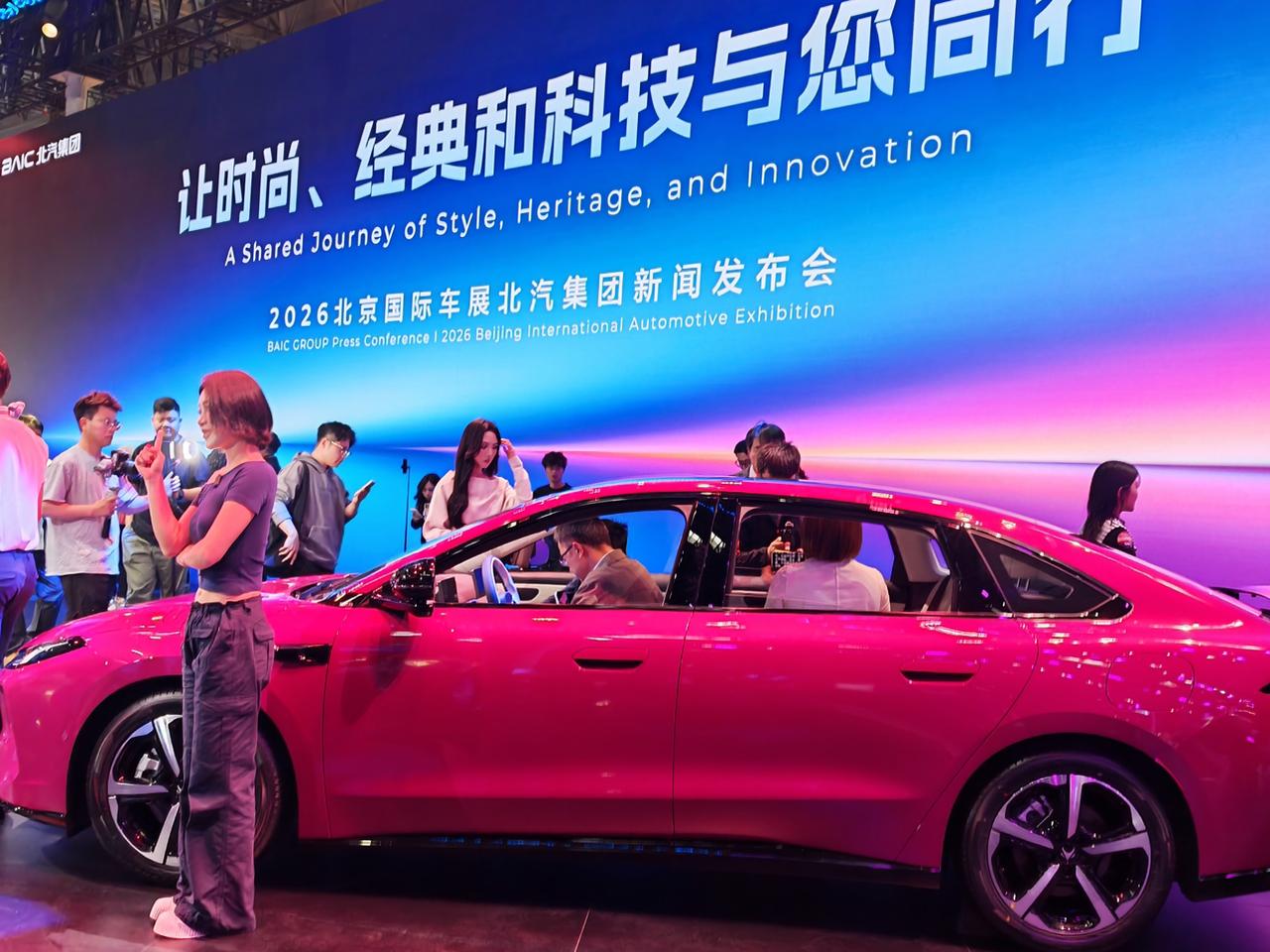 性价比之王实至名归，这么帅的车6.48万起，2026北京车展焦点必看极狐S3，预