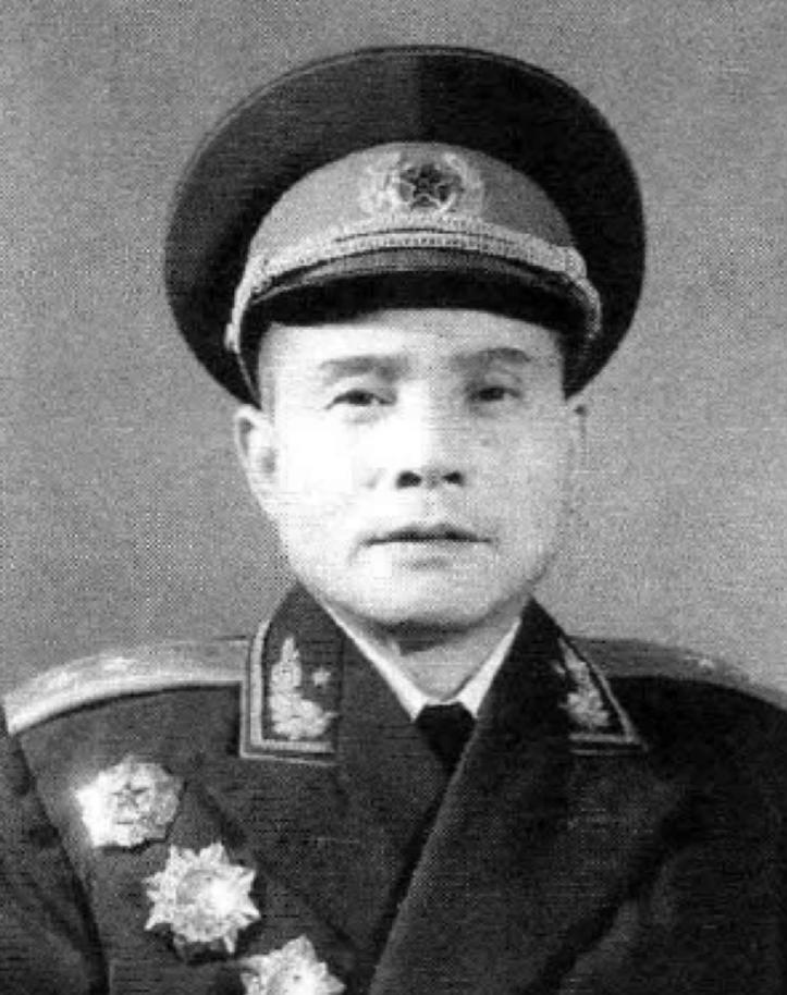 董存瑞19岁牺牲后，妻子守丧三年后改嫁，家人得到开国中将的照顾。1994年，北京