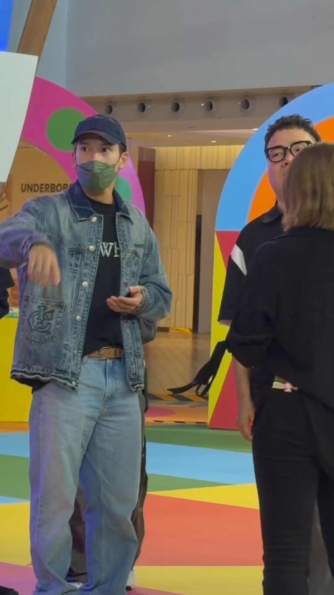 宁波关智斌活动现场 是谁在宁波阪急偶遇大帅哥关智斌彩排啊那是不是意味着今晚会有表