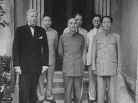 蒋介石日记揭秘重庆谈判：并非心软，而是不敢扣留毛主席
 
1945年重庆谈判，蒋