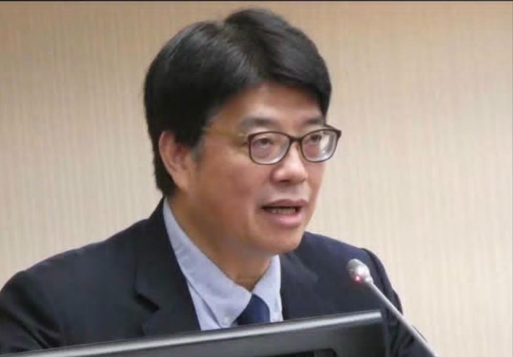 民进党高层家属涉嫌走私被羁押深圳罗湖看守所，邱垂正证实已接报案，将透过两岸渠道协