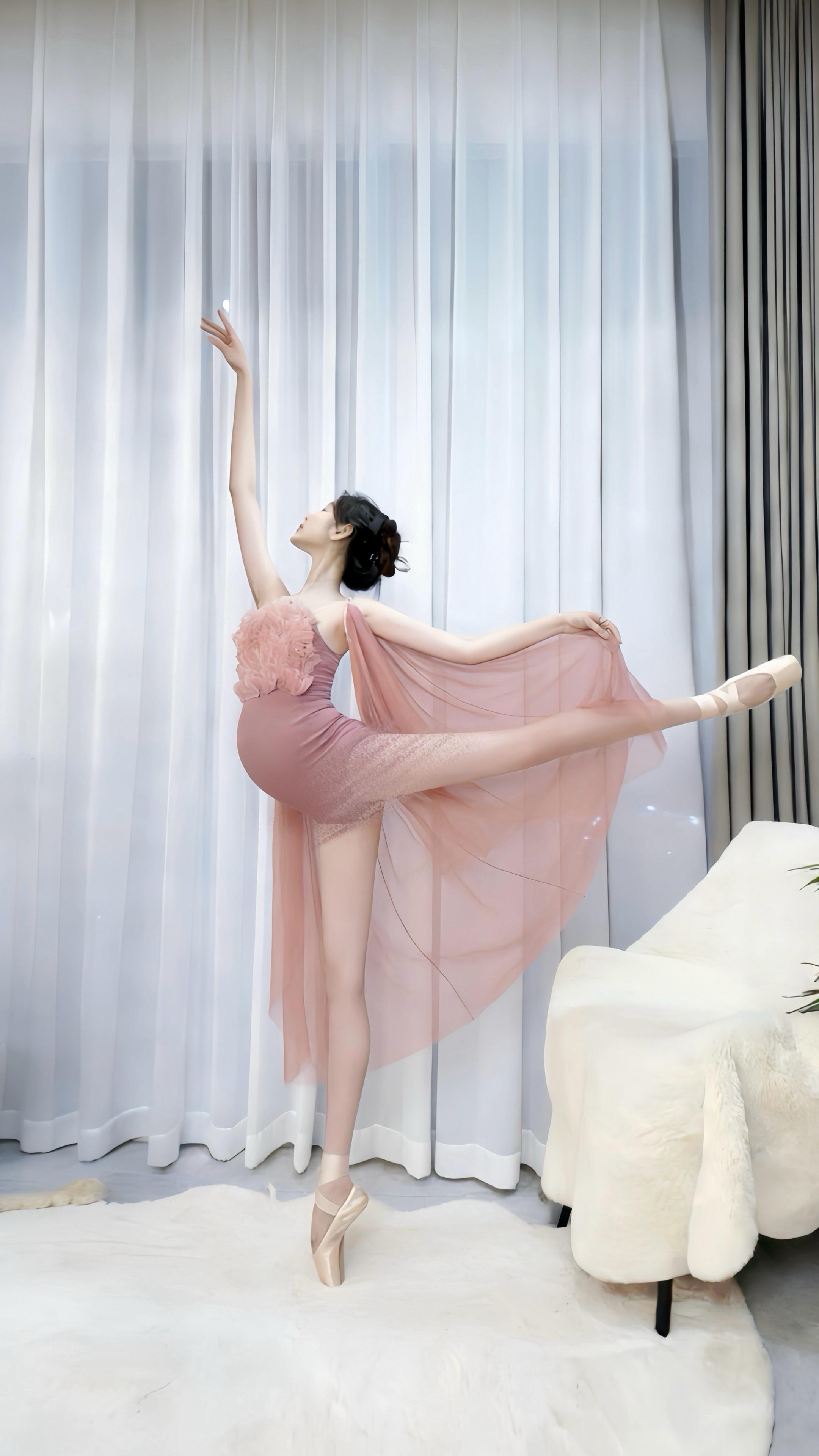 “爱，是从心跳开始的🩰”