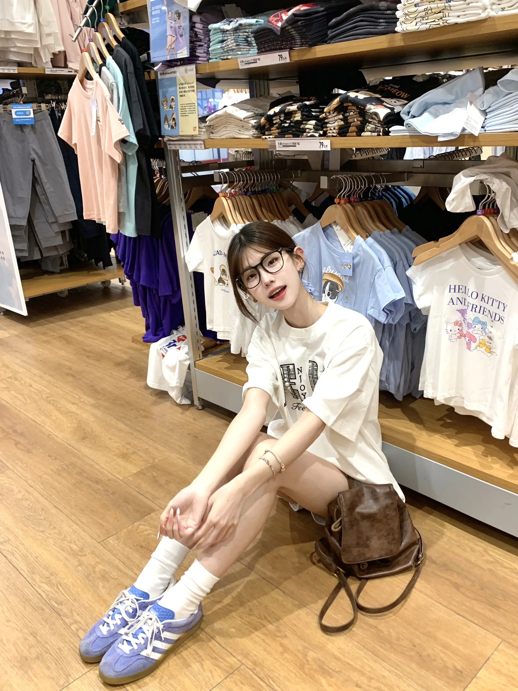 女  孩