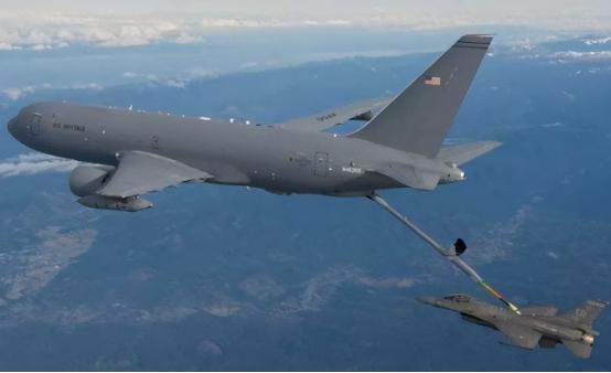 不到48小时，10架加油机连夜撤离，全球首个拒绝特朗普的人出现了

麻烦看官老爷