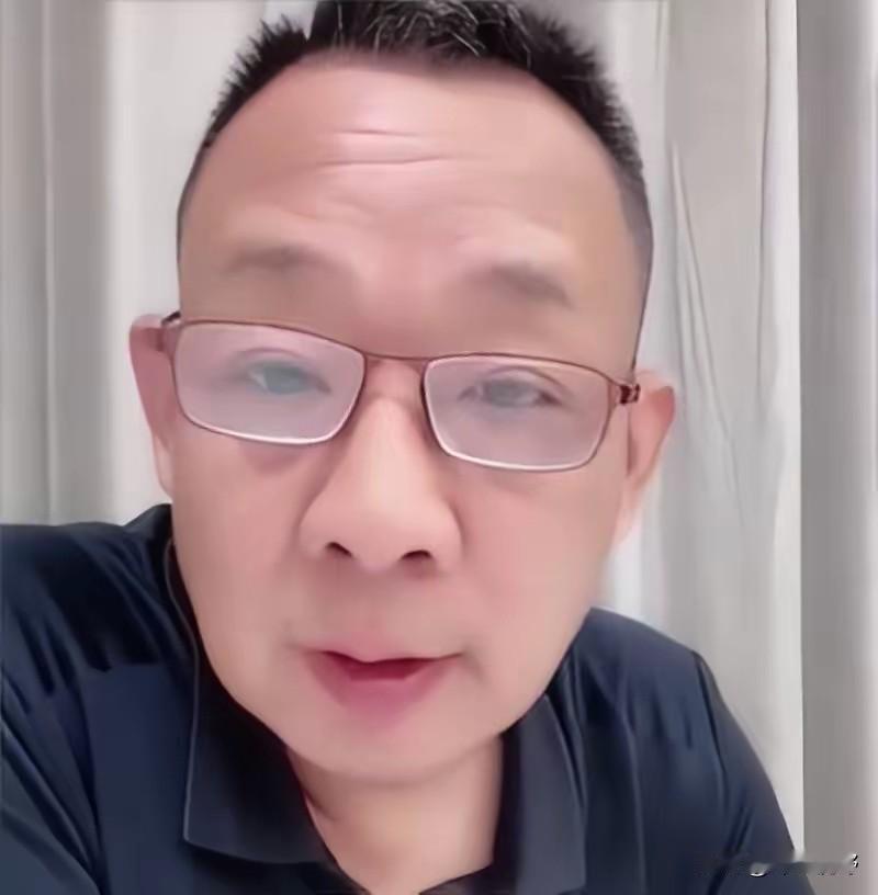 于东来这下要睡不着觉了，
本来以为招收 20 名刑满释放员工做件好事，谁知道被网