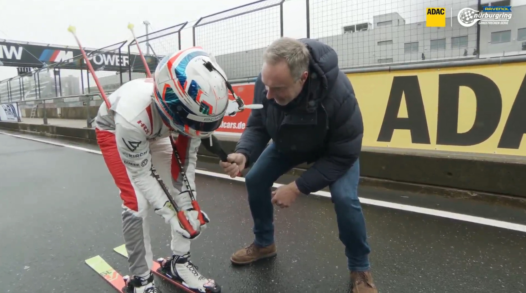 纽博格林耐力系列赛 NLS这个车手整活快笑死我了 