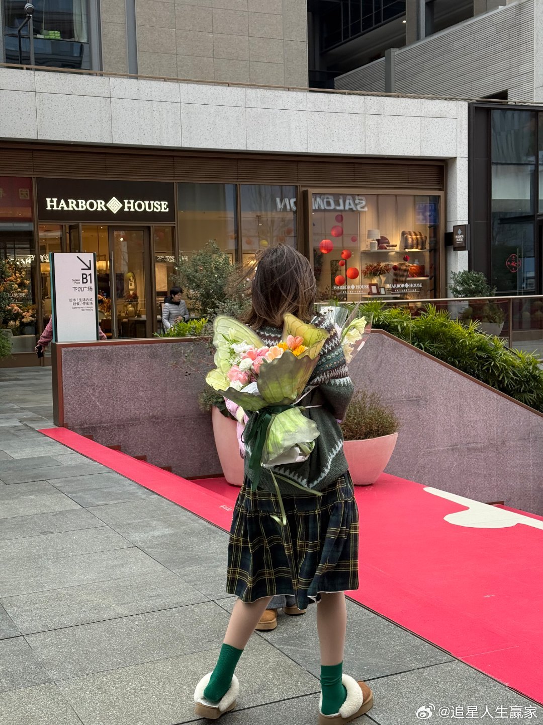 又是被杭州NPC治愈的一天女性专属地球online任务 谁能想到，在杭州街头随便