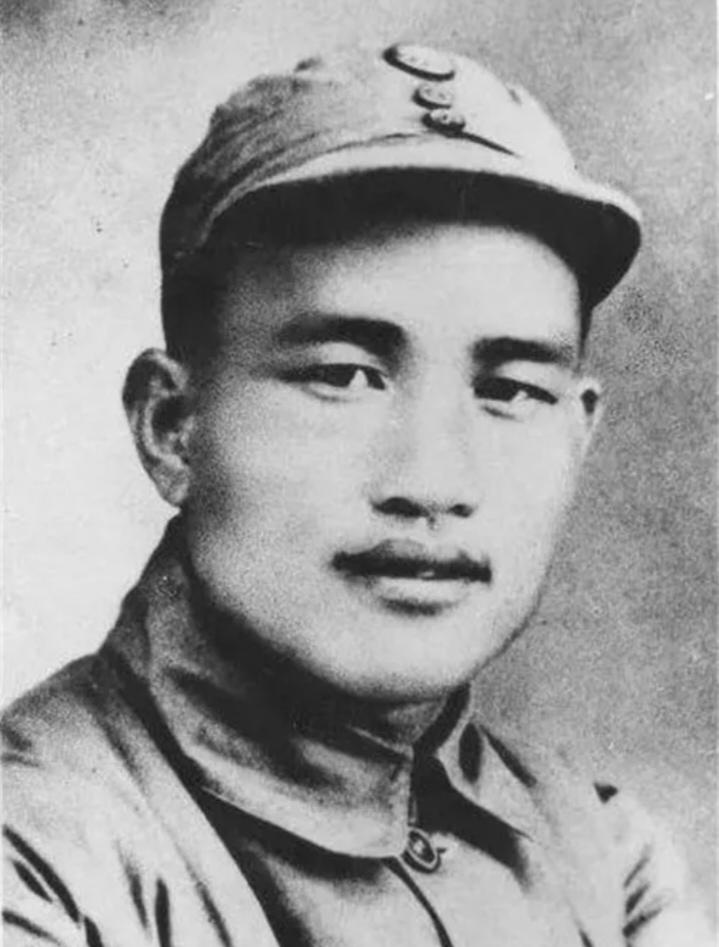 解放战争时期，华野师政委深山离奇失踪，粟裕苦寻2年，一支钢笔揪出真凶。
 
19