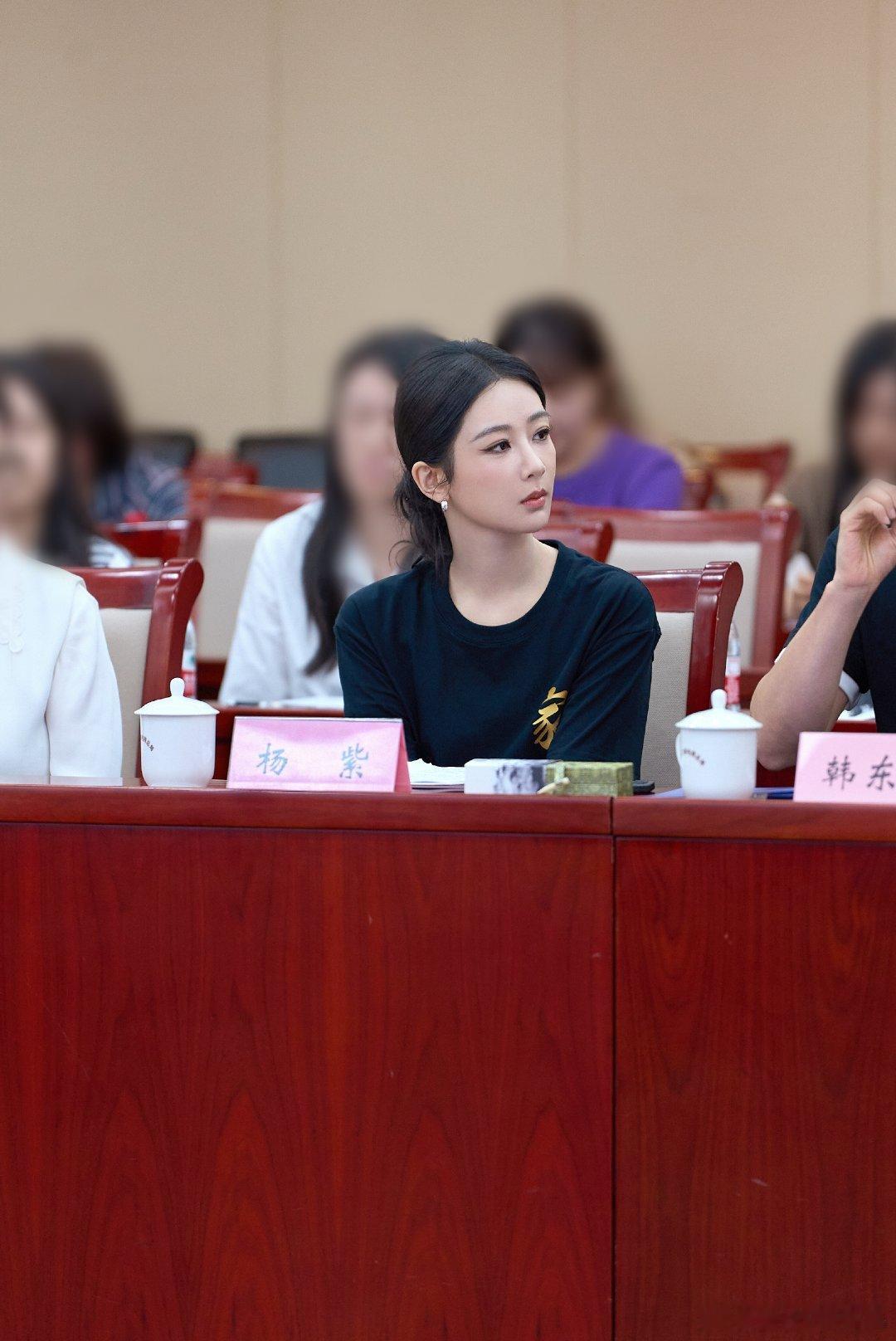 杨紫杨紫生命树 yz杨紫李祯会一直追随你的脚步陪你走过四季春秋 𝓘 𝔀𝓲?