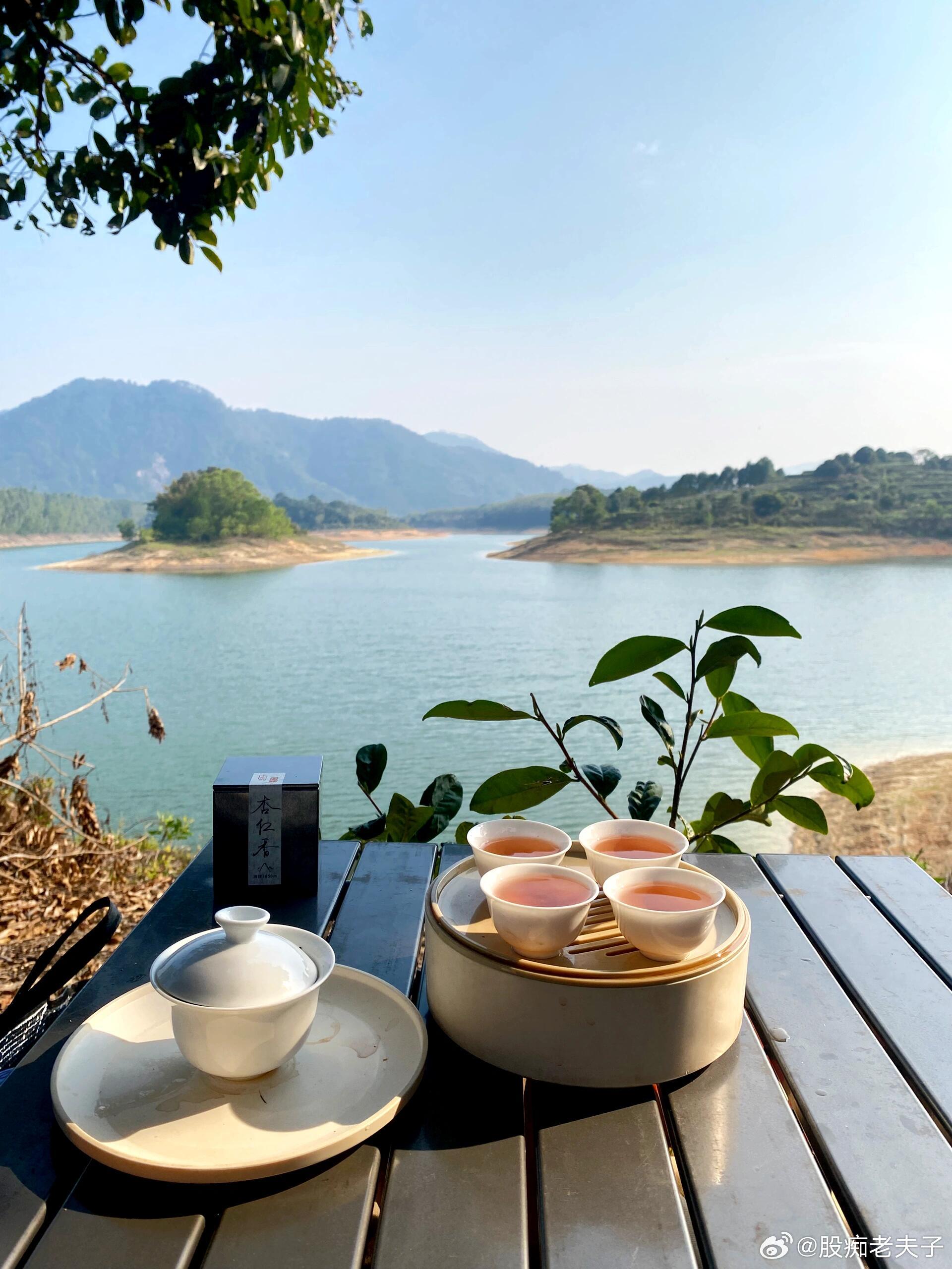 7月9号，同花顺热榜，你更看好哪个1、兆易创新: 存储芯片+汽车芯片2、华天科技