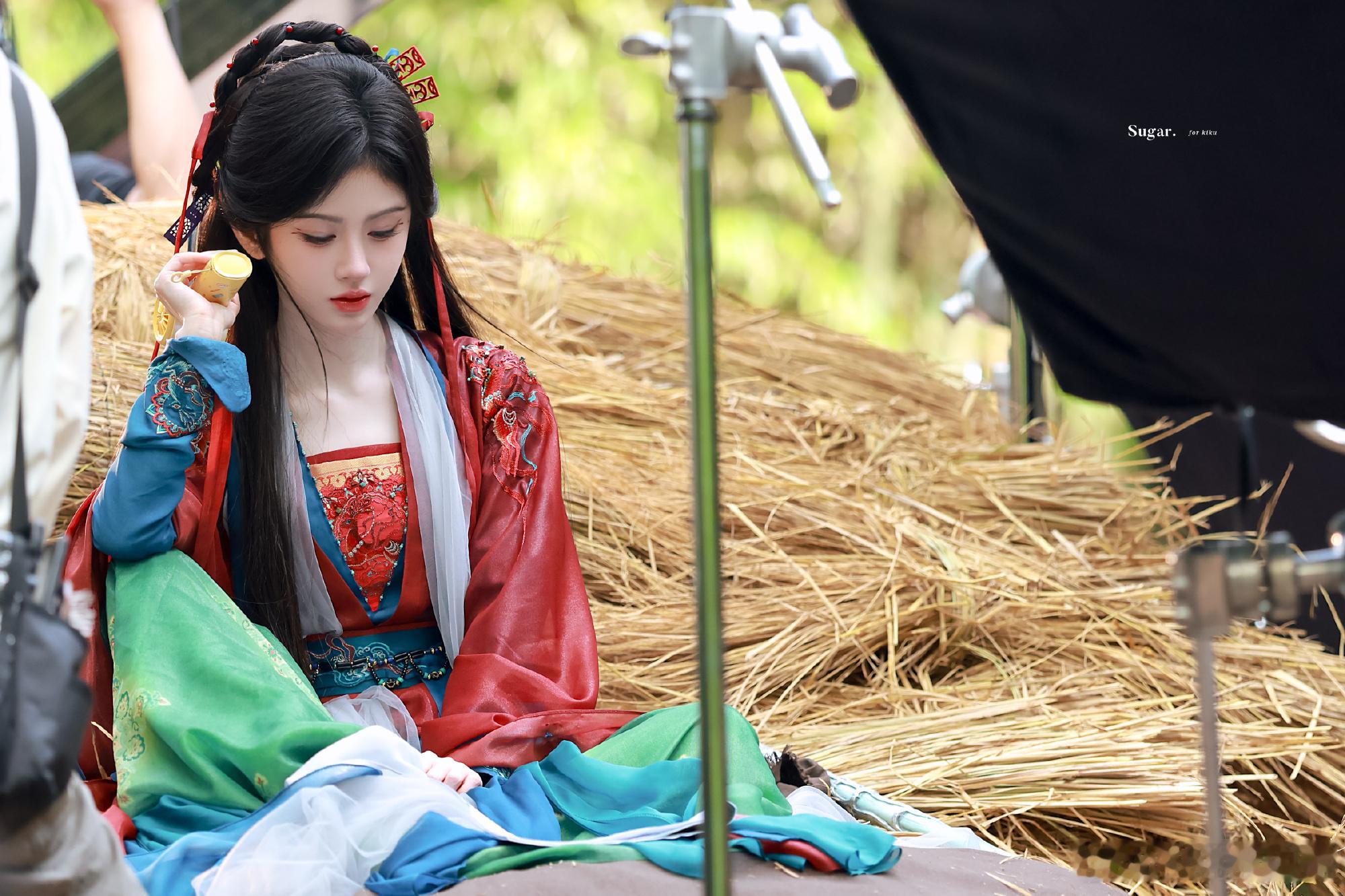 鞠婧祎 jjy鞠婧祎阿黛 jjy鞠婧祎苏绿夏 Love fades and ro