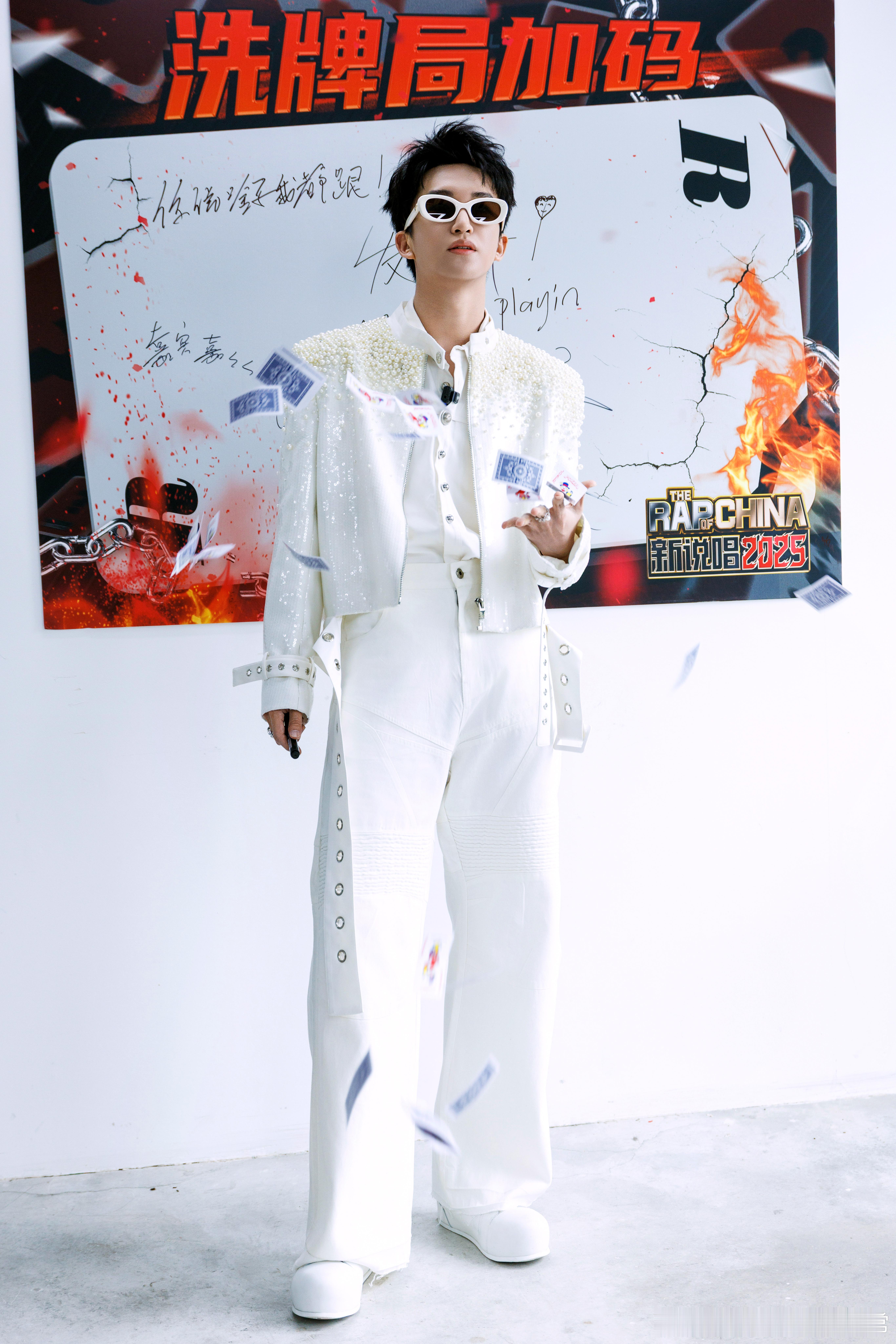 让黄子弘凡闯进说唱圈了新说唱2025黄子弘凡这波“新人rapper”不仅闯进说唱