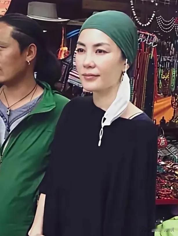 王菲，美若天仙！

王菲西藏祈福，打扮的美若天仙，网友纷纷直呼：

漂亮！喜欢菲