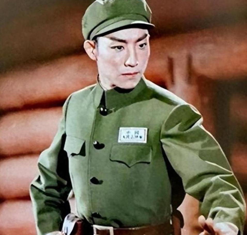 昔日高调喊话打败美帝，如今却举家定居美国，84岁现状惹争论
娱乐