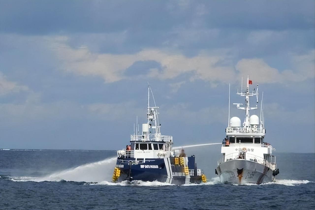 美国大使馆发通告。
不准中国在南海用水炮。
这事挺有意思的。

水炮是什么？
就