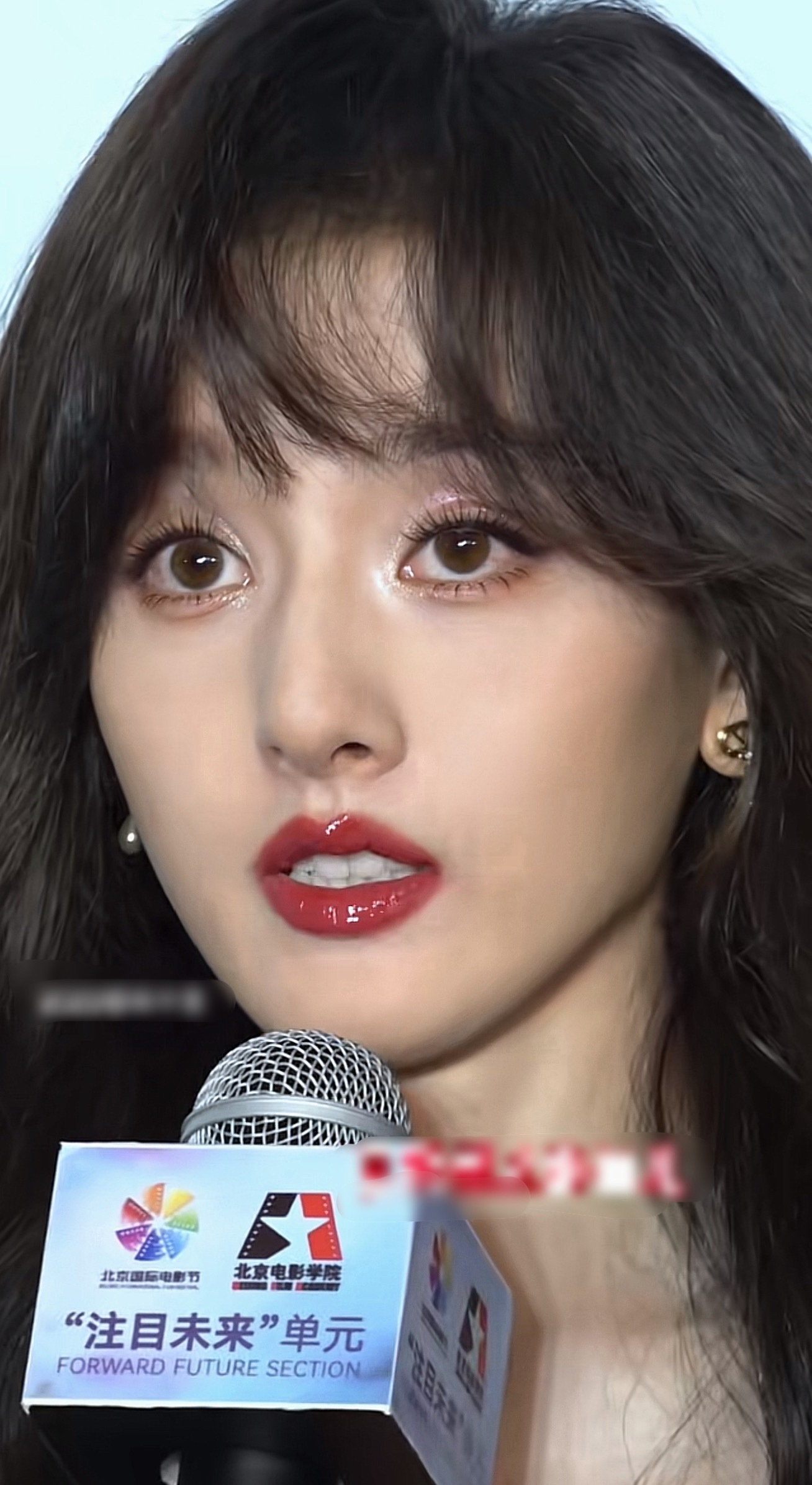 祖儿这个怼脸在绝对的美貌面前不存在镜头霸凌 宋祖儿