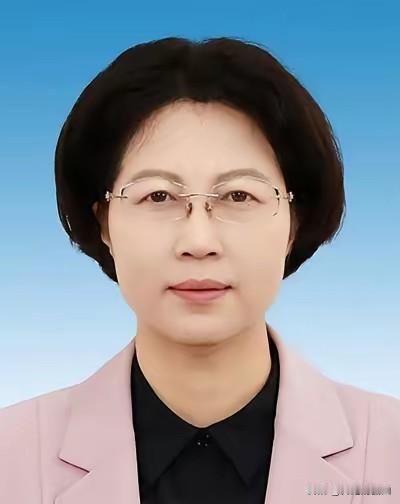 一个大学校长，开学不去剪彩不去开会，跑去查宿舍消防、看食堂菜单。
我就没见过这样