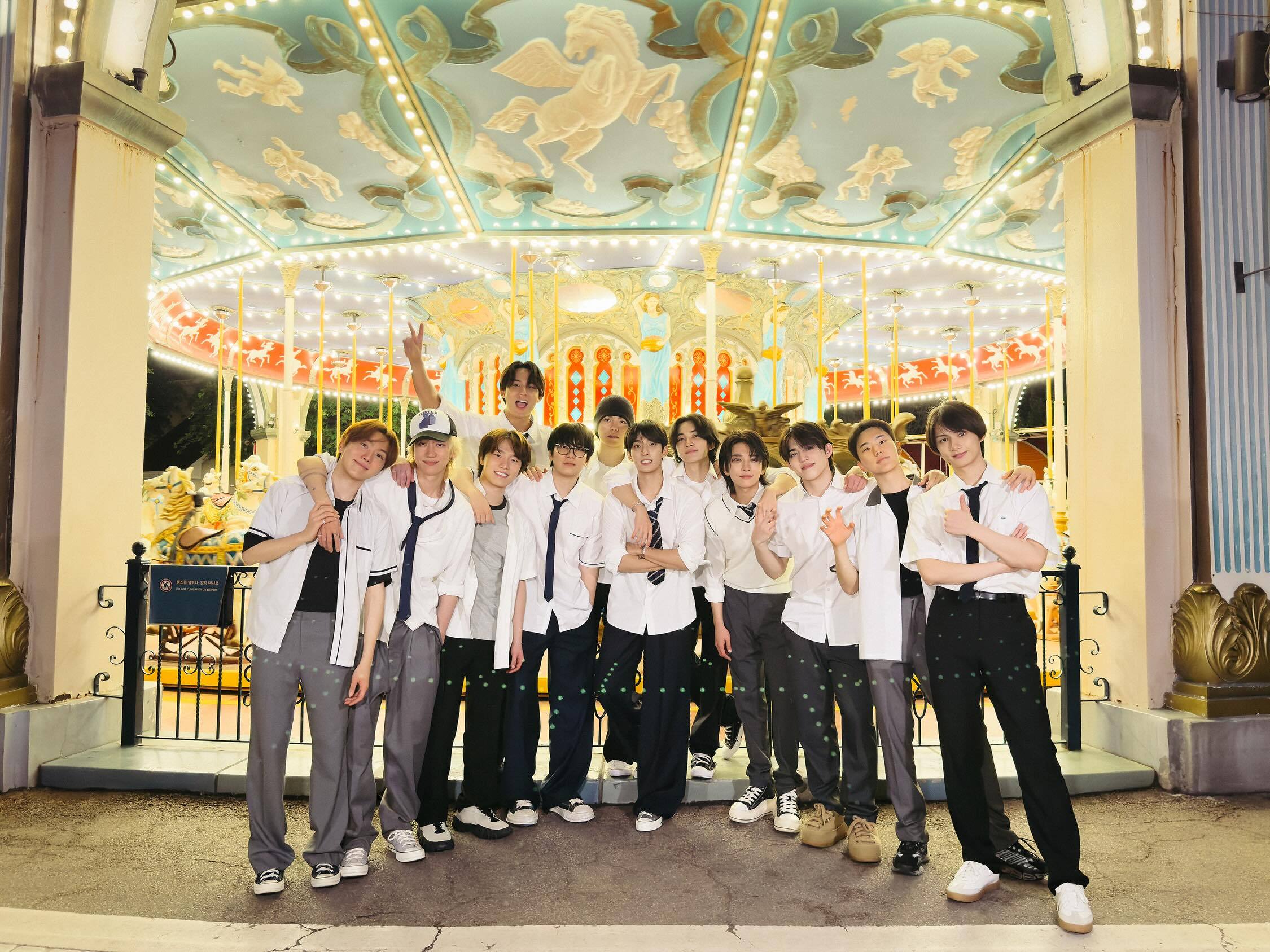 奎八gyuhao  p1紧挨着的小奎小八是去爱宝乐园的那天小明明点赞➕小奎奎评论