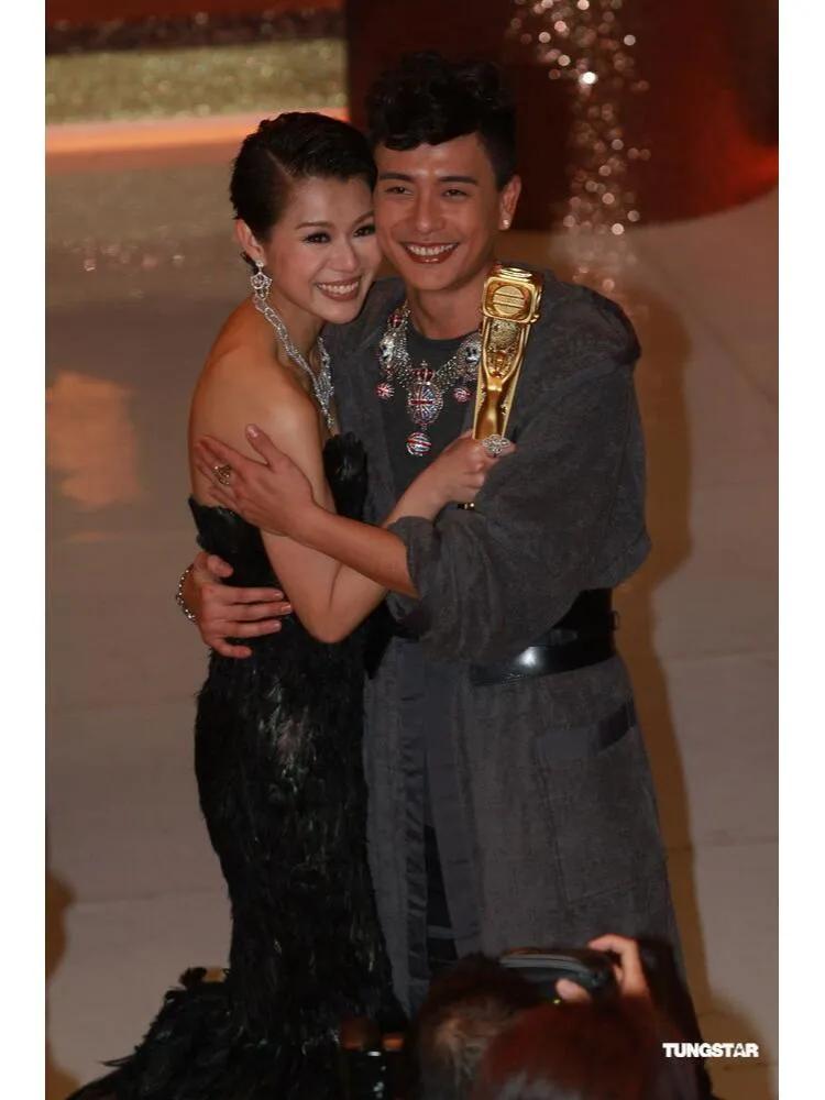 胡杏儿为何明知与黄宗泽是没有结果的，为何等了一年又一年呢？




试问一下，8