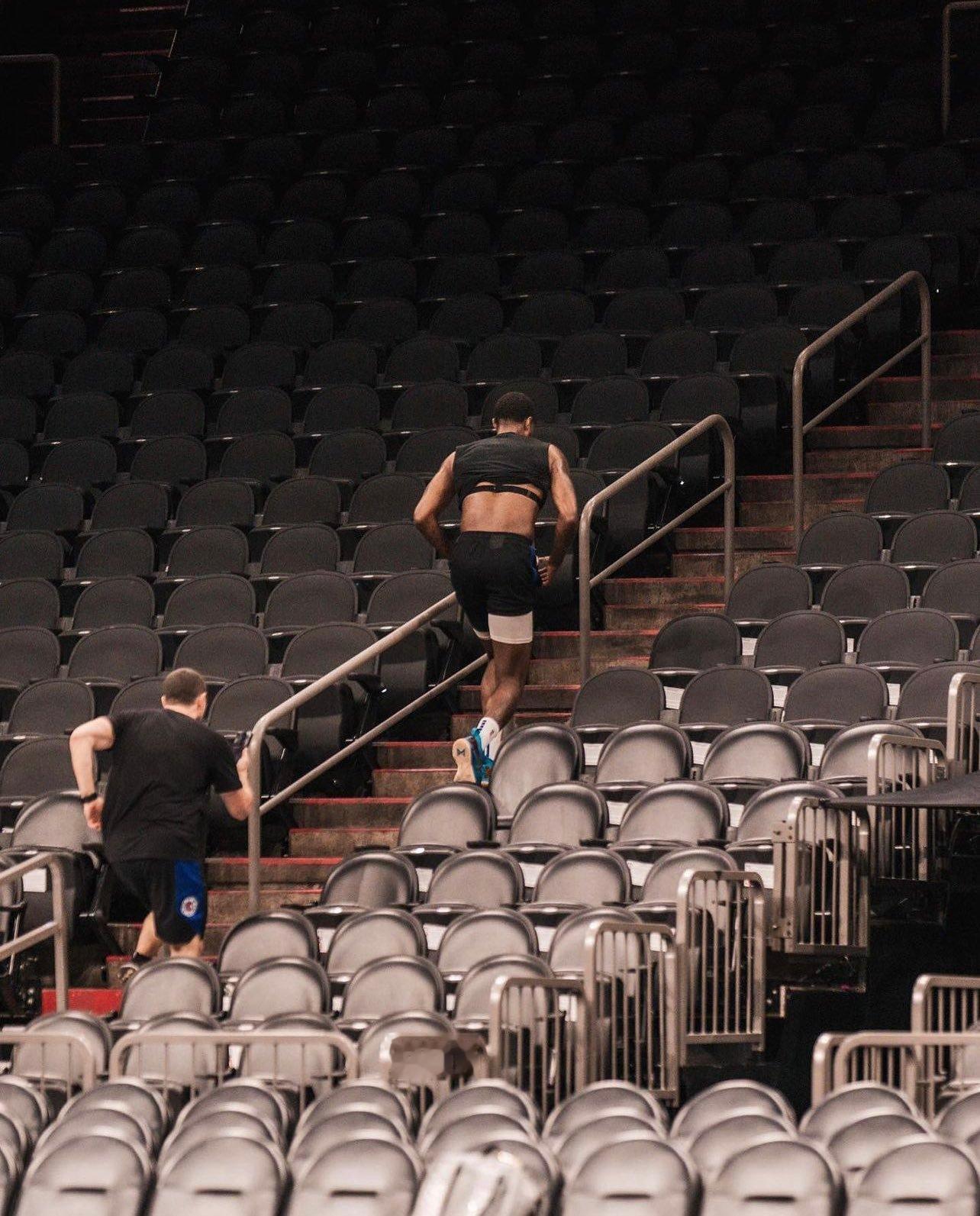 允许一切发生，然后接纳所有。晚安,保罗乔治