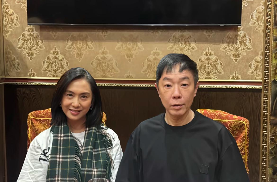 黄贯中怎么老成这样了？
多日未曾现身的歌手黄贯中突然在视频账号上更新日常，并祝福