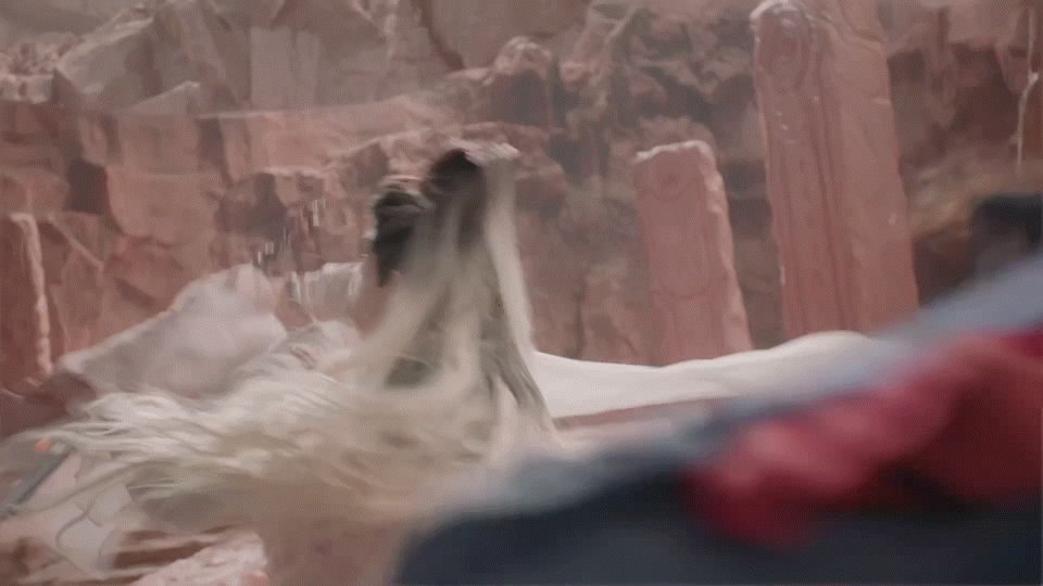 罗云熙全景打戏的含金量 刷到罗云熙唐俪辞和剑王余泣凤的全景打戏，我立刻被他的眼神