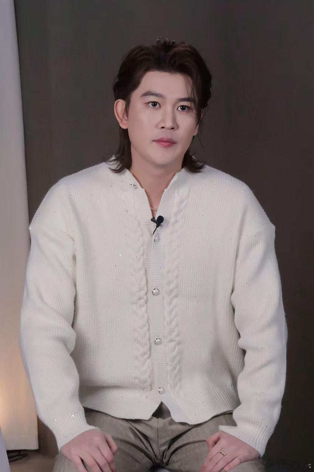 刘凤瑶窝囊废情绪太顶了 刘凤瑶太有态度了！上周被行业团“锐评”，本周就用《窝囊废